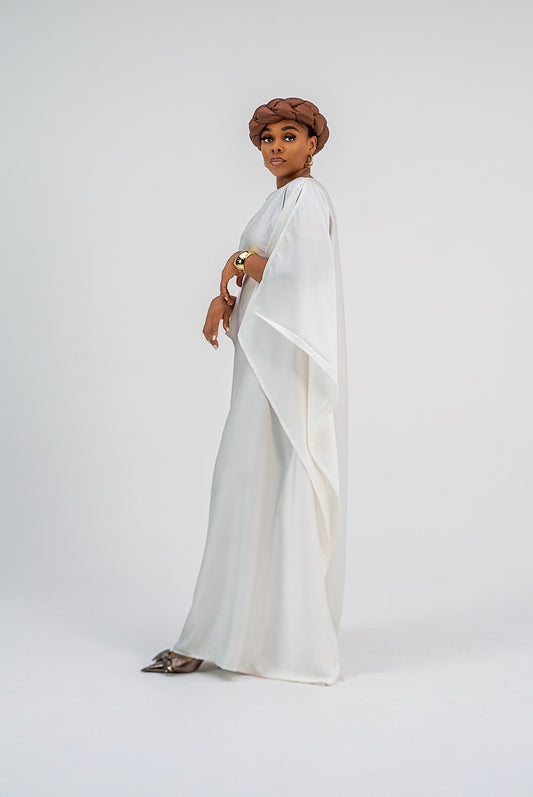 Akunna Bubu (White Silk Fabric)